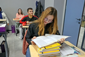 Beykoz’da LGS ve YKS’ye hazırlanan gençlere kitap desteği